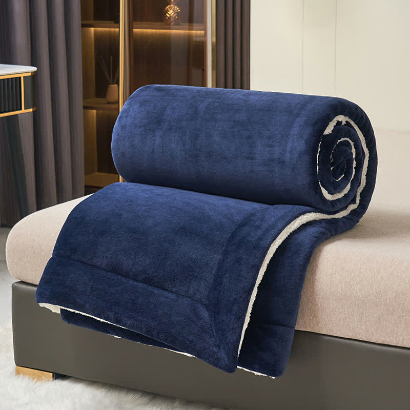BowLift | Solid thick double-sided velvet cube blanket