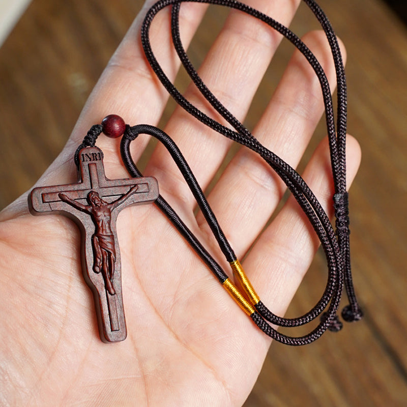 BowLift | Jesus-Cross-Necklace made of Wood