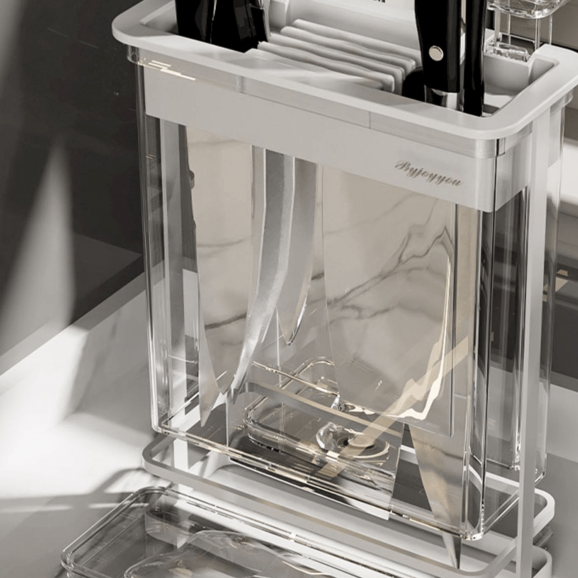 BowLift | Innovative knife case with space for kitchen utensils