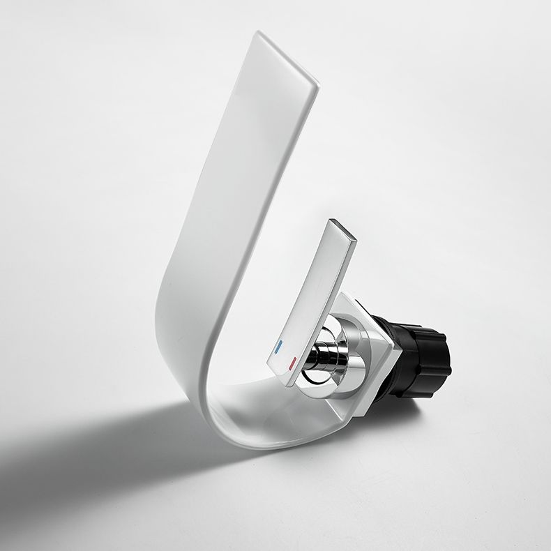 BowLift | Bathroom faucet brass waterfall spout lever handle basin faucet