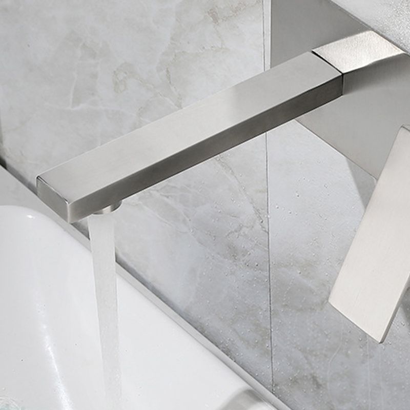 BowLift | Contemporary style fittings with lever handles Wall-mounted fittings for the bathroom