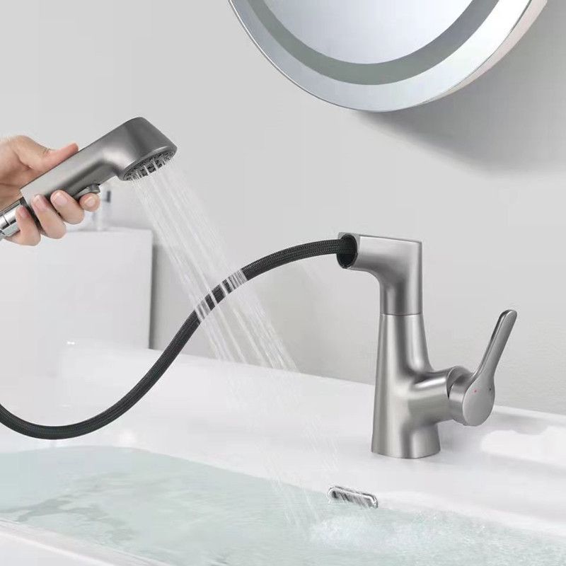 BowLift | Centered Sink Faucet Contemporary Pull-Out Faucet with Single Handle Operation