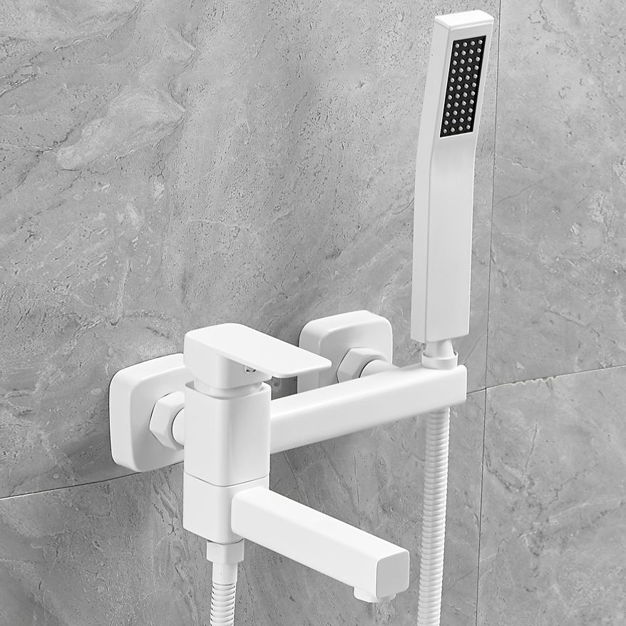 BowLift | Wall-mounted metal bathtub faucet low arc swivel bathroom faucet
