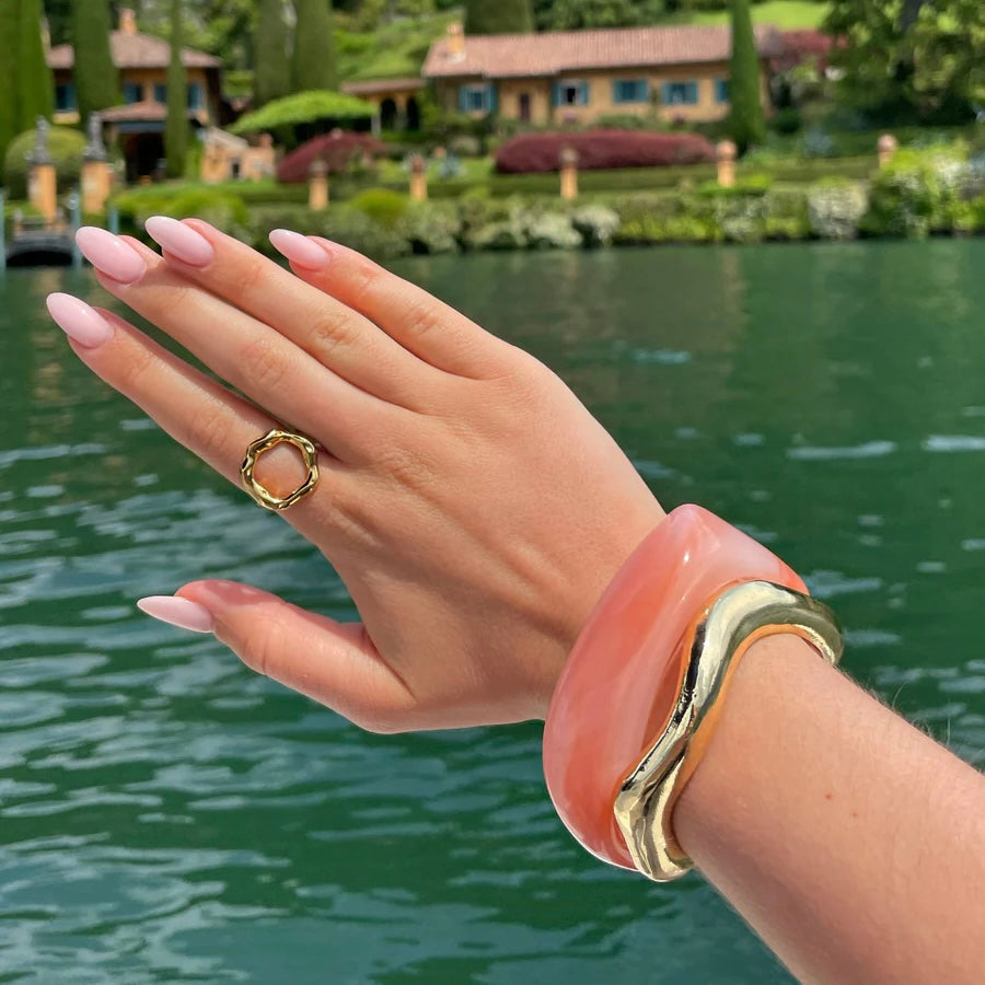 BowLift | Gold bracelet in orange – A stylish accent for modern looks