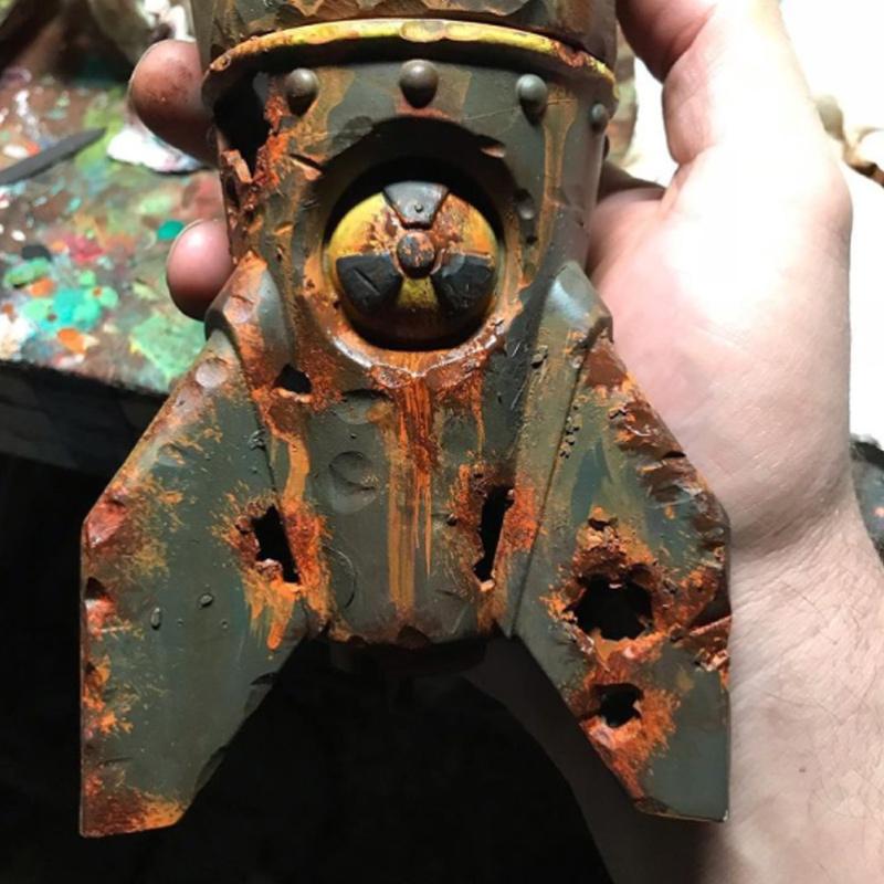 BowLift | Resin Skull Bomb Ornament