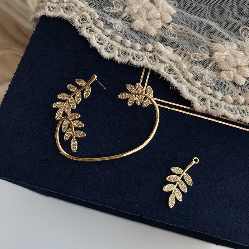 BowLift | Shiny Zircon Earrings