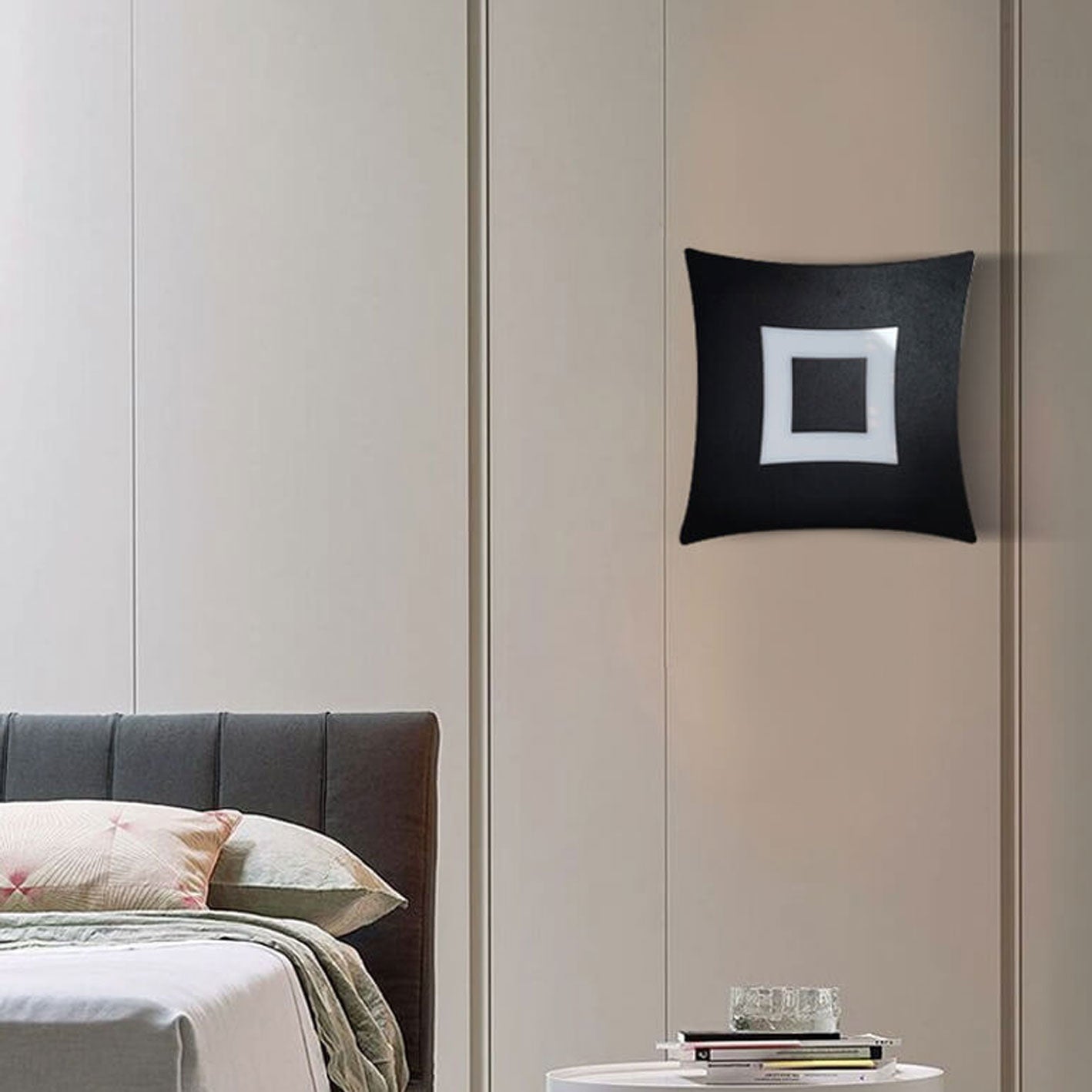 BowLift | Designer LED Wall Lamp Perfect Lighting for Patios and Fences