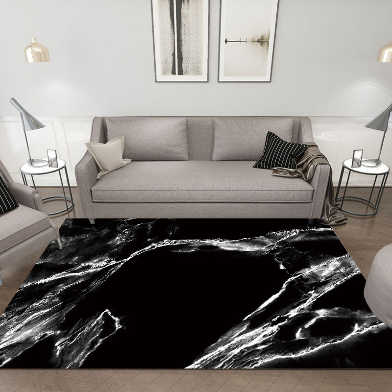 BowLift | Casual Abstract Rug Black and White Modernist Area Rug Polyester Non-Slip Pet-Friendly Washable Rug for the Living Room