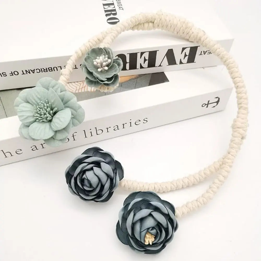 BowLift | Elegant flexible curtain holder – No drilling, No effort