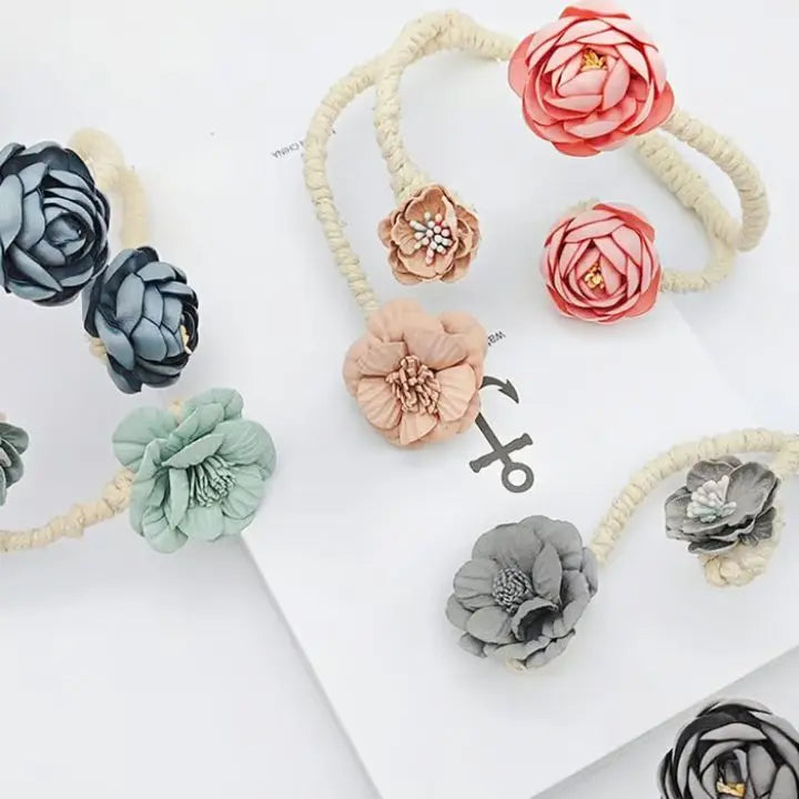 BowLift | Magnetic Curtain Tiebacks – Stylish & Practical Curtain Holders