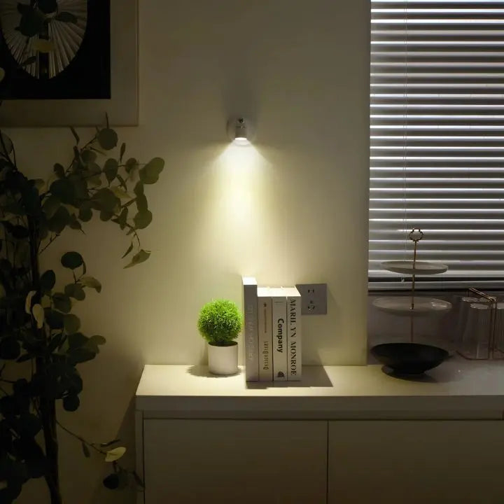 BowLift | Wireless LED Spotlight – Remote Control for Accent Lighting