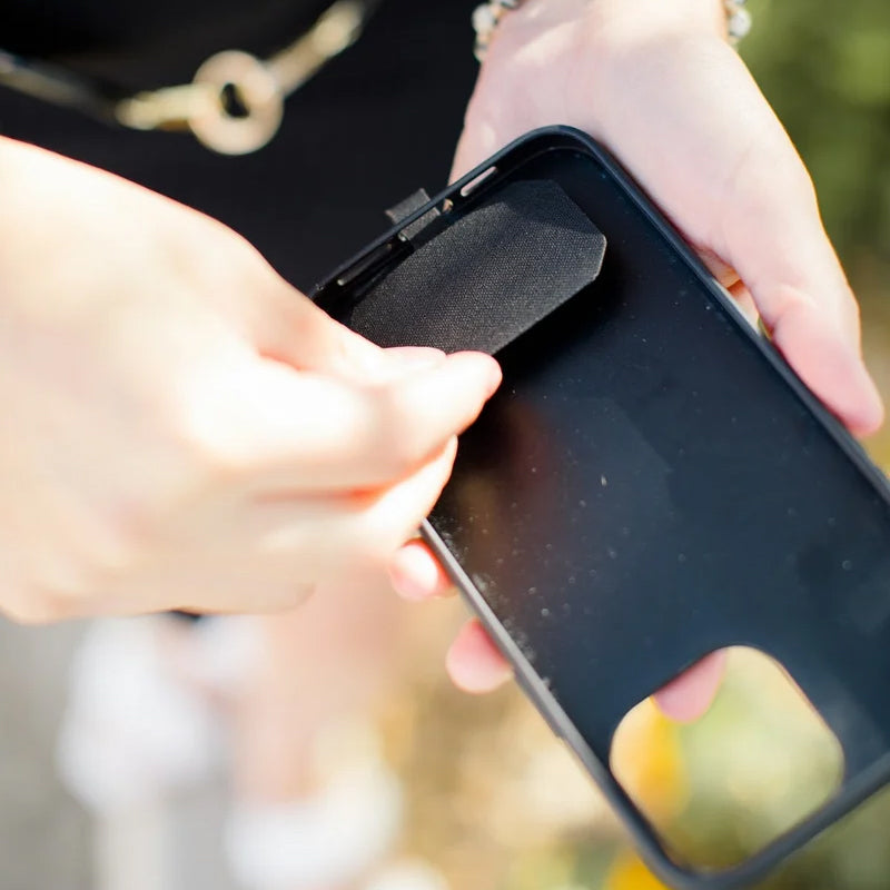 BowLift | Phone chain bag