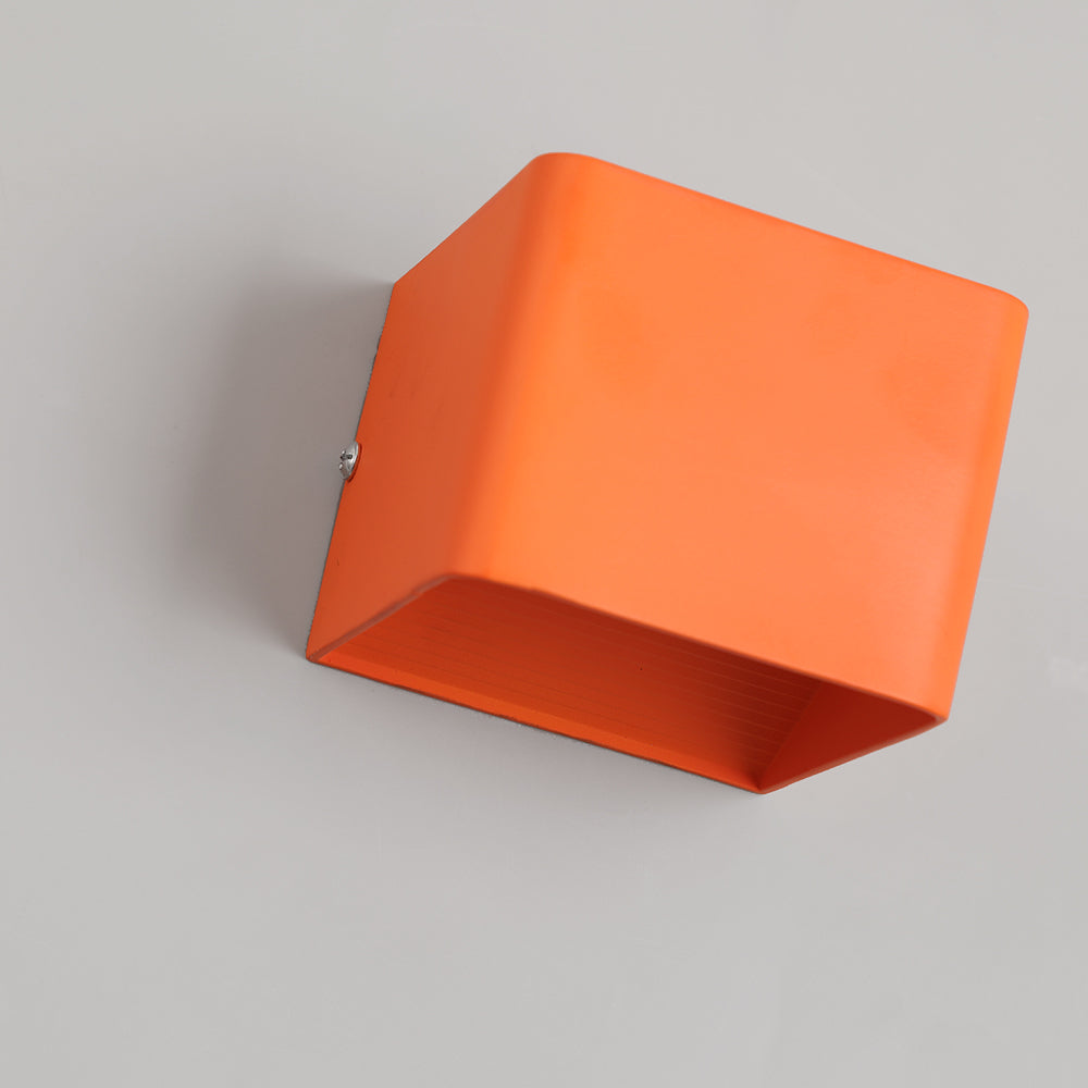 BowLift | Modern square wall light