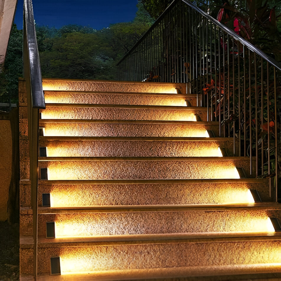BowLift | 2-Pack Triangular Solar Step Lights – IP67 Waterproof LED Outdoor Garden Lights
