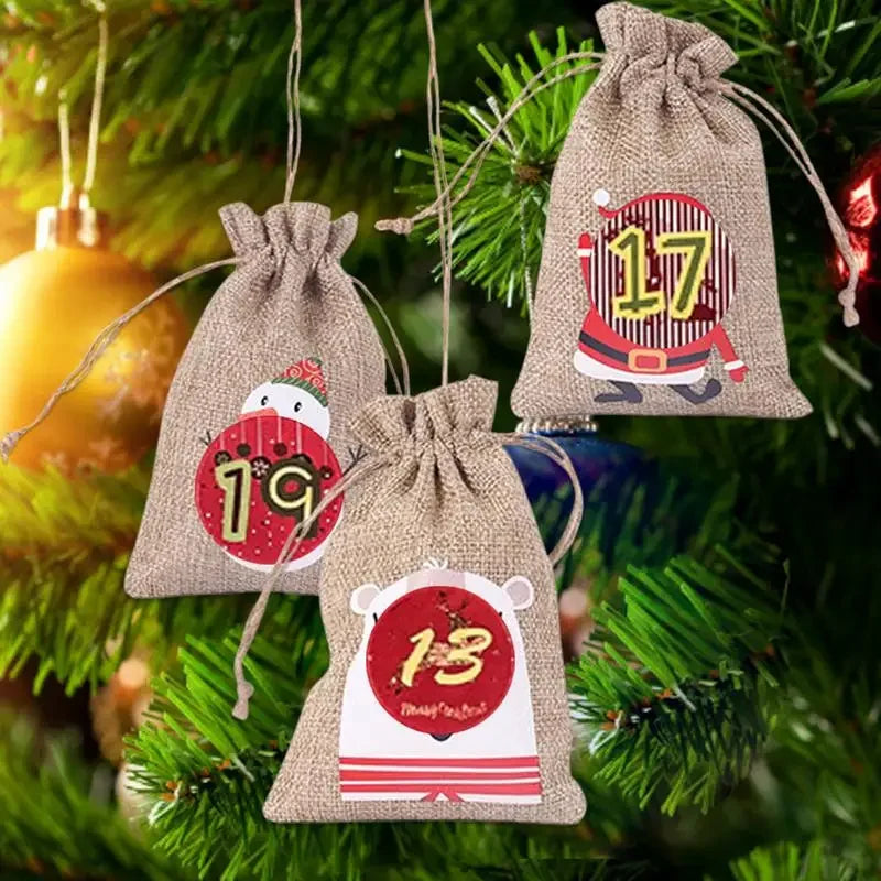BowLift | HollyTime Adventskalender Set – 24 herbruikbare cadeauzakken met stickers, clips & touw