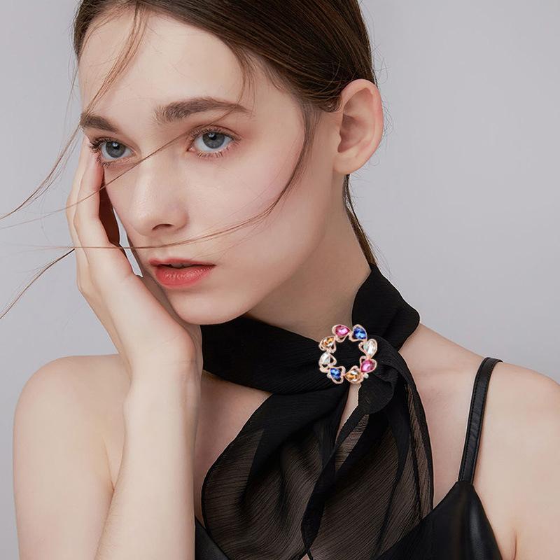 BowLift | Exquisite Scarf Buckle