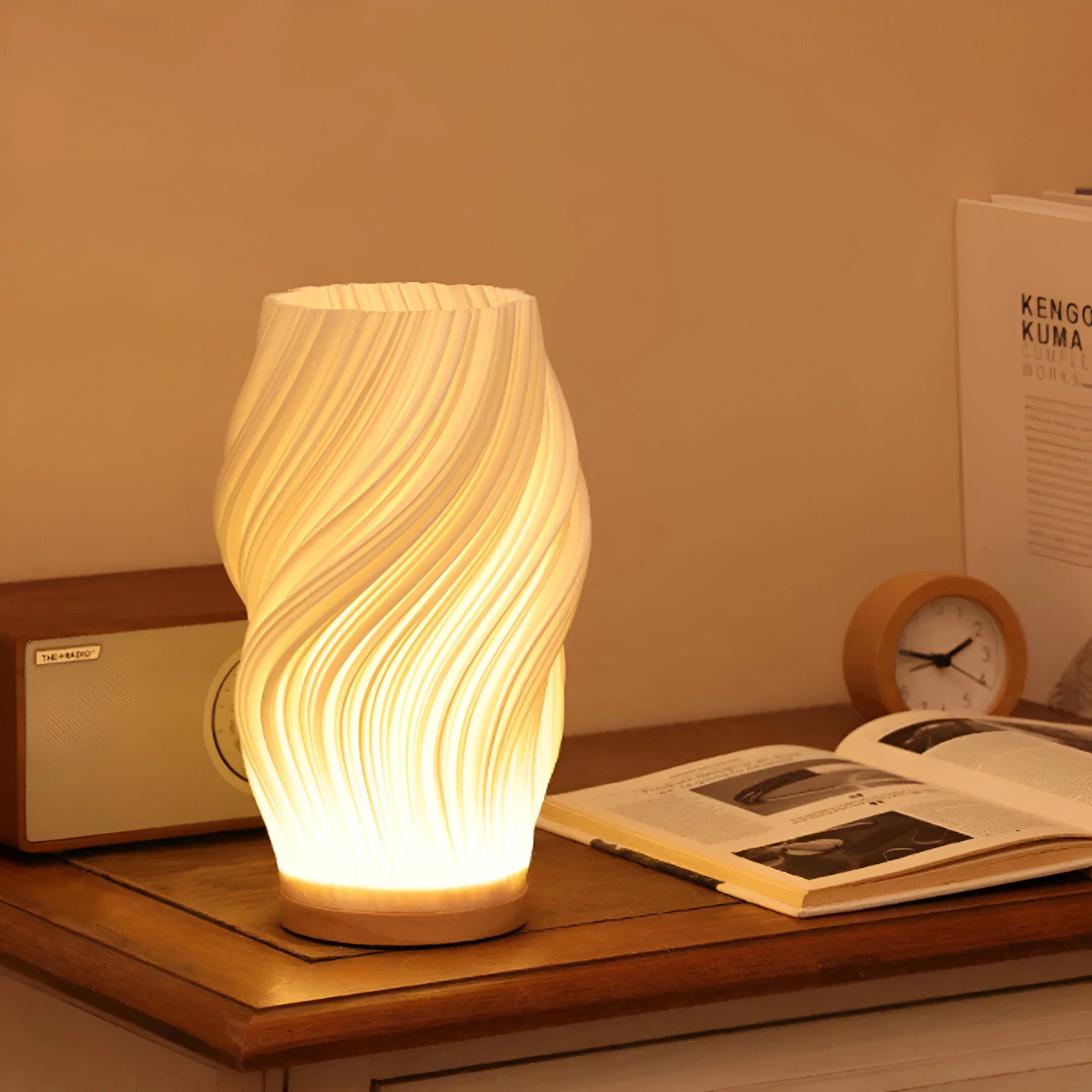 LumiGlow – Artistic 3D Table Lamp