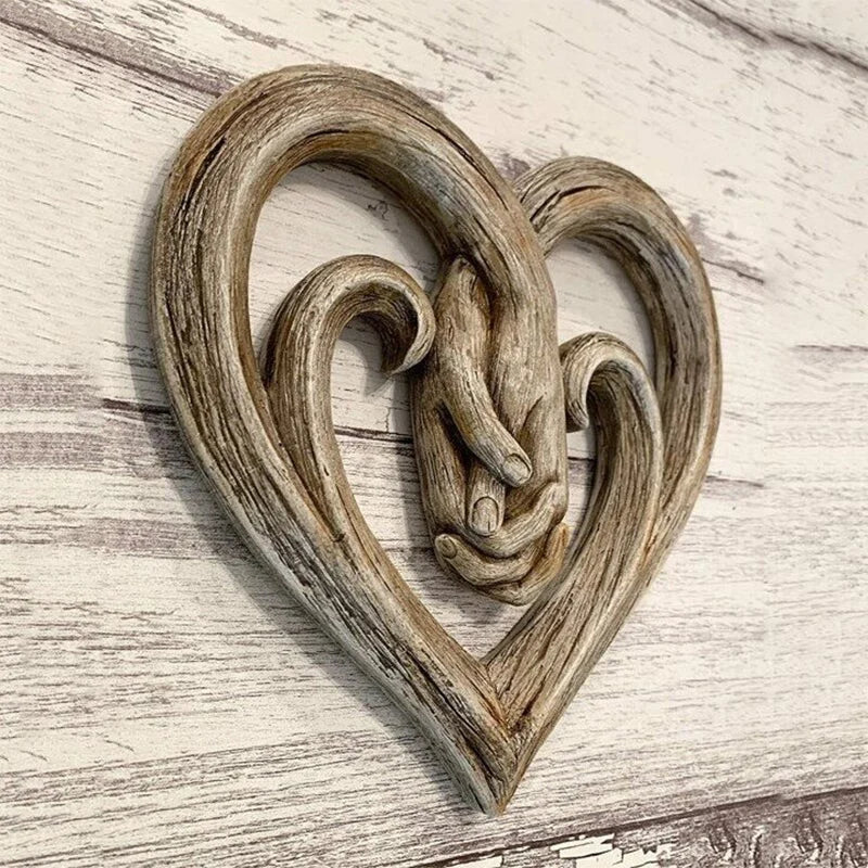 BowLift | Wooden wall decoration in heart shape