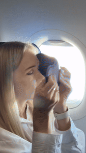 BowLift | 2 in 1 Comfort Headrest Blackout Eye Mask