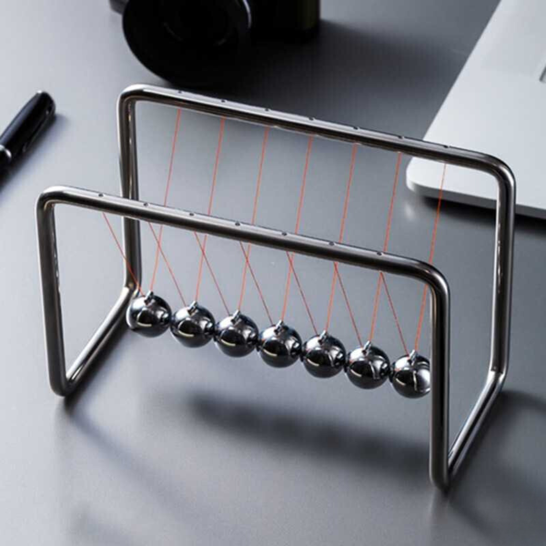 BowLift | Silver Newton Pendulum Balance Balls Desk Toy