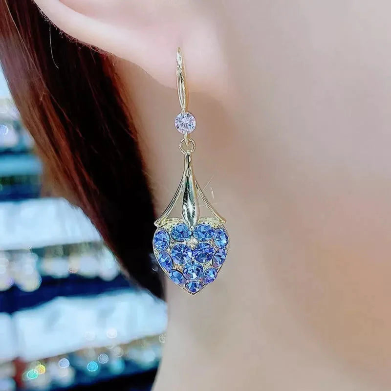 BowLift | Heart shaped diamond earrings