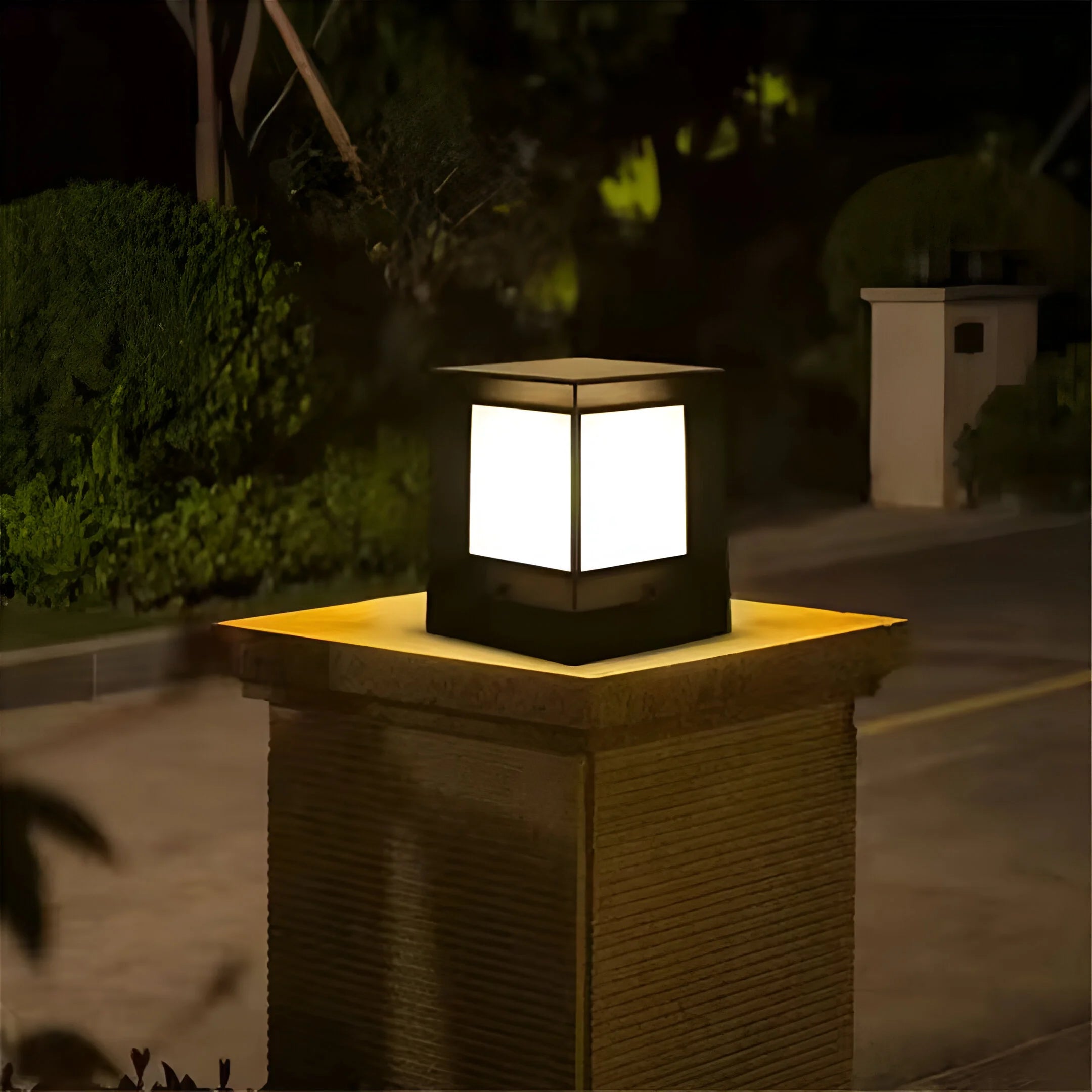 GlowPillar – Sleek Outdoor LED Light