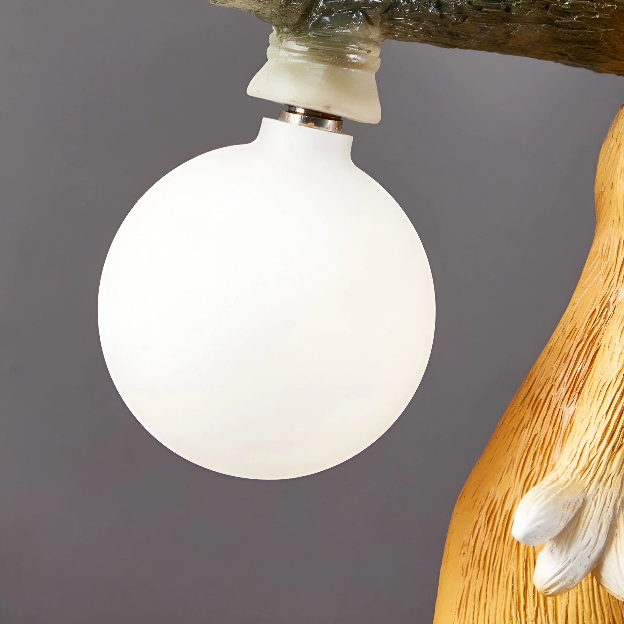 NutGlow – Charming Squirrel Table Lamp