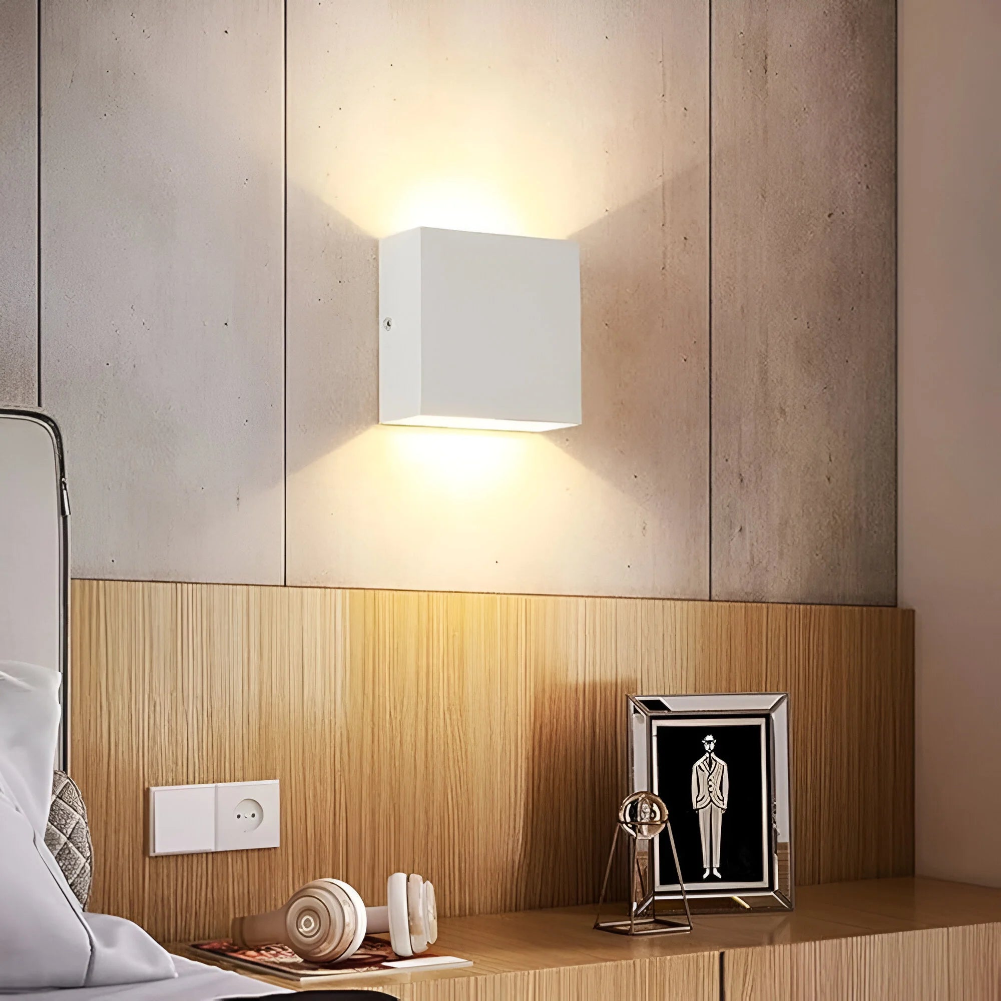 LumiCube – Minimalist Cube Wall Light