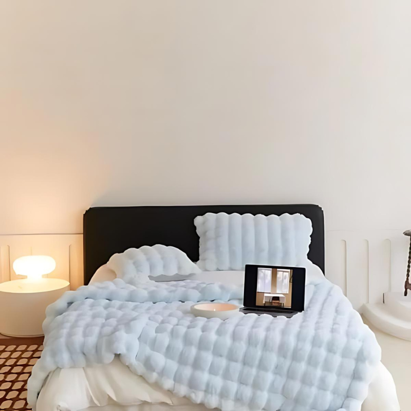 BowLift | Faux Fur Fleece Throw Blanket