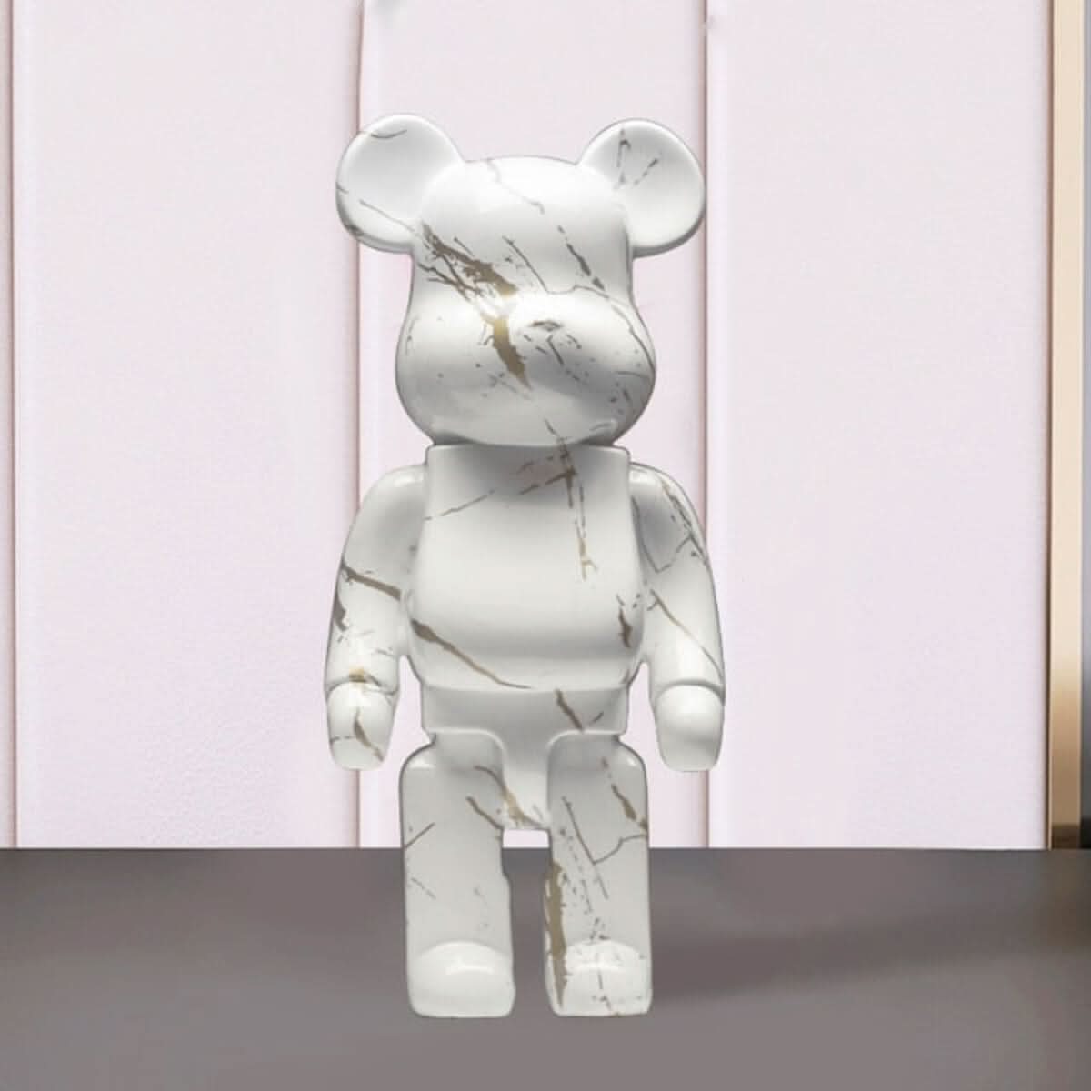 BowLift | Bear Street Art Resin Decor Figure