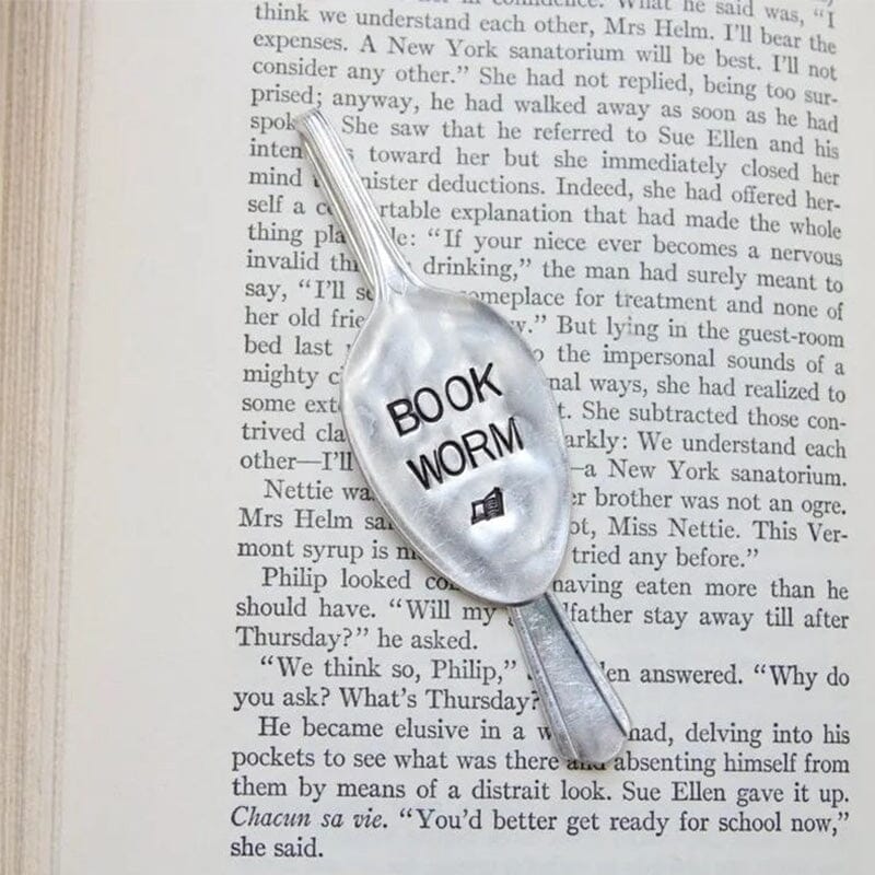 BowLift | Funny Spoon Bookmark - perfect gift for a bookworm