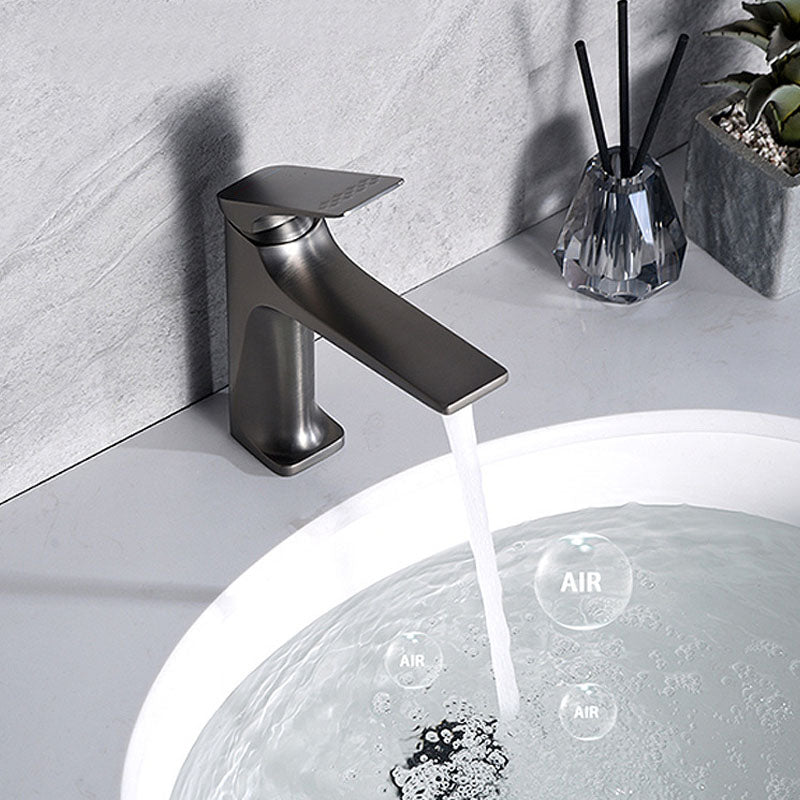 BowLift | Glam Centerset Faucet Pure Color Sink Faucet for the Bathroom
