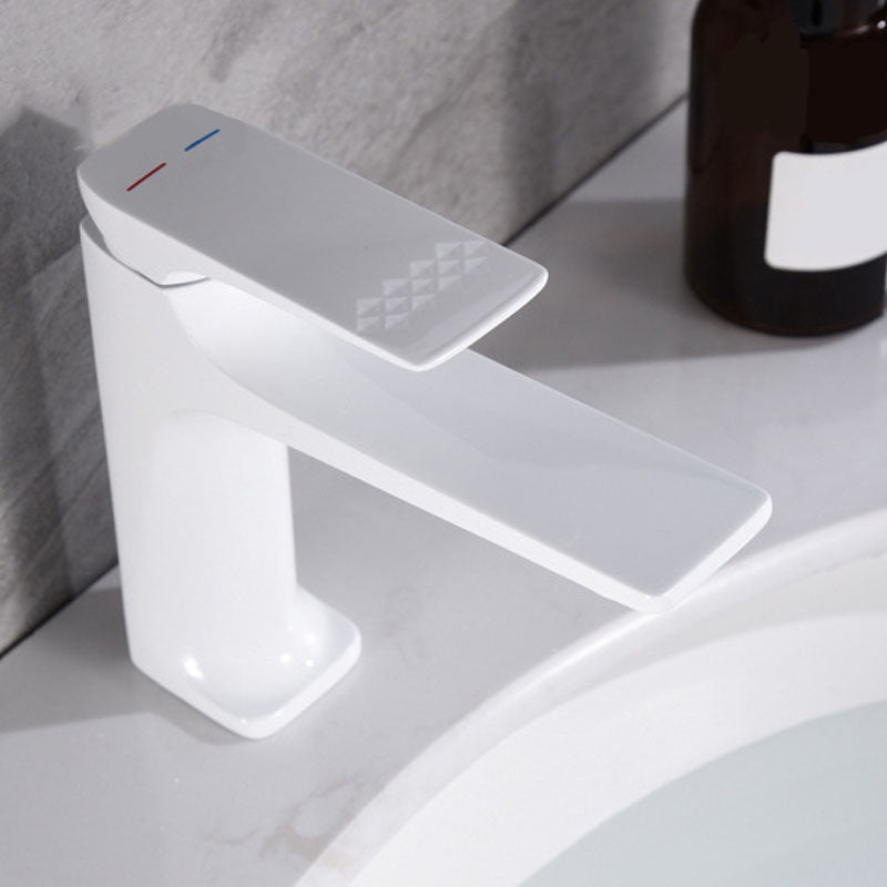 BowLift | Glam Centerset Faucet Pure Color Sink Faucet for the Bathroom