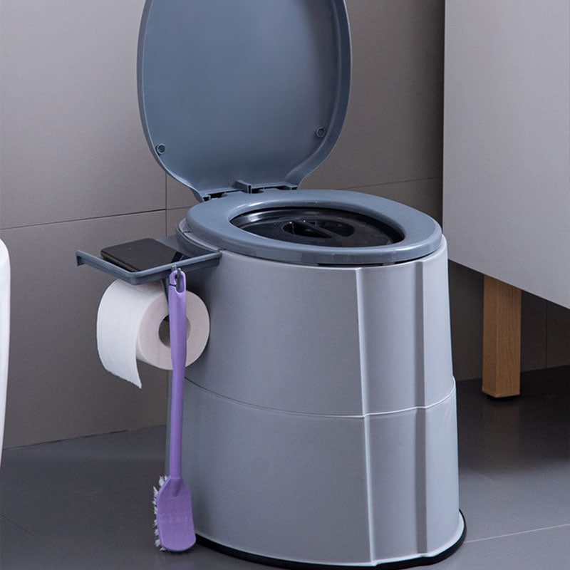 BowLift | Contemporary plastic floor-mounted toilet bowl with toilet seat for the bathroom