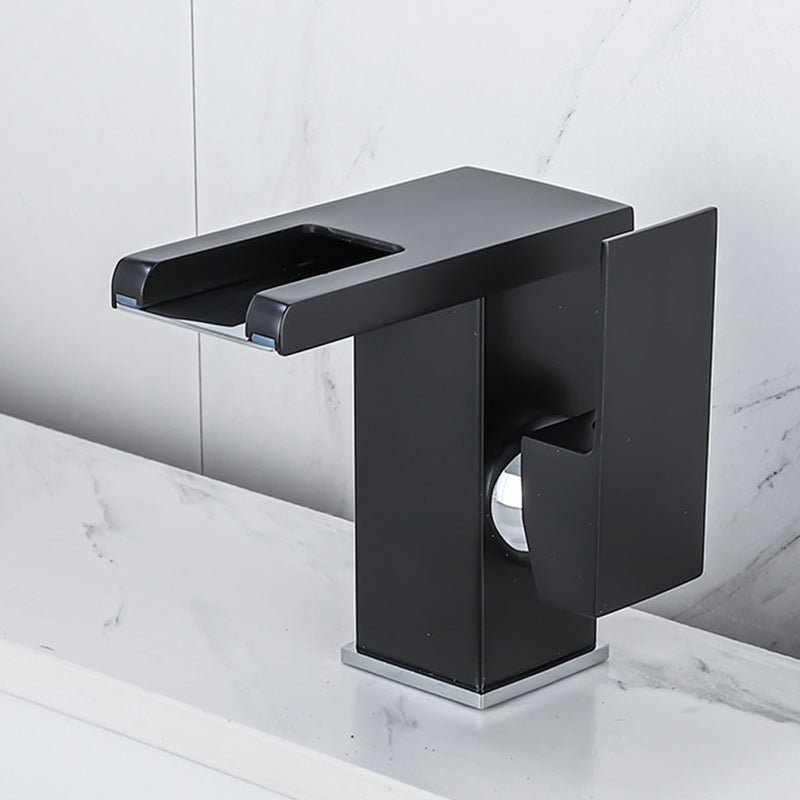 BowLift | Contemporary Sink Faucet Solid Color Low Arc Bathroom Sink Faucet