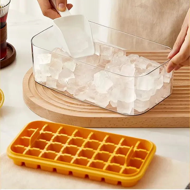 BowLift | 64-piece Silicone Ice Cube Set – with Lid & Scoop