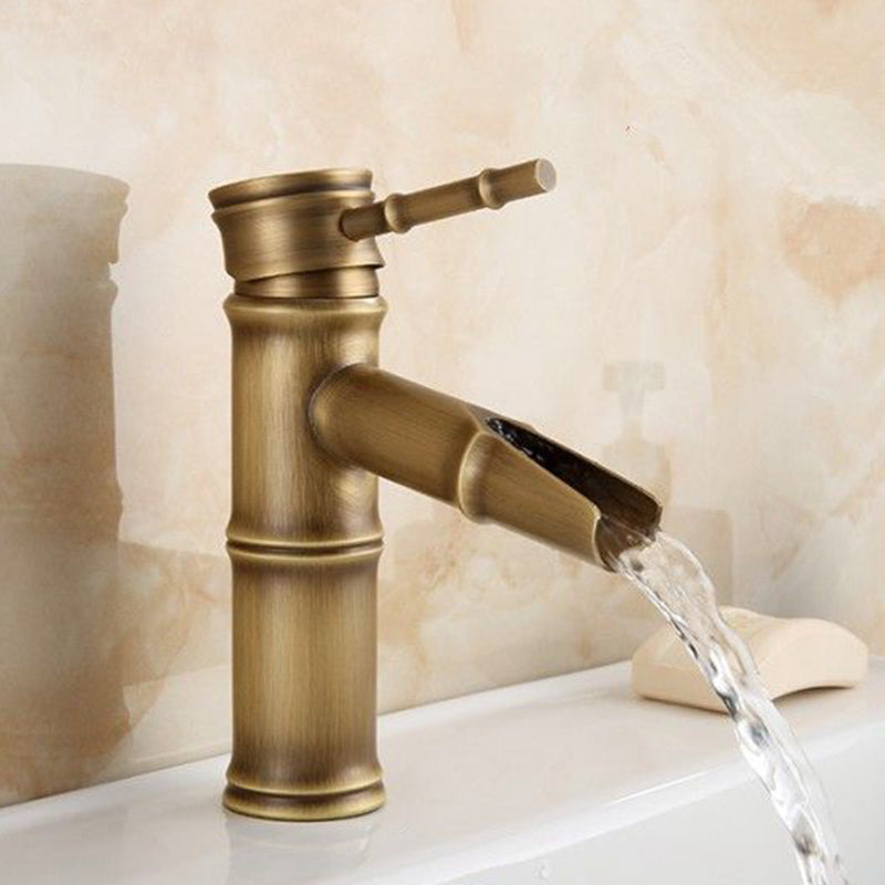 BowLift | Country house vessel water tap brass lever handles waterfall outlet sink faucet