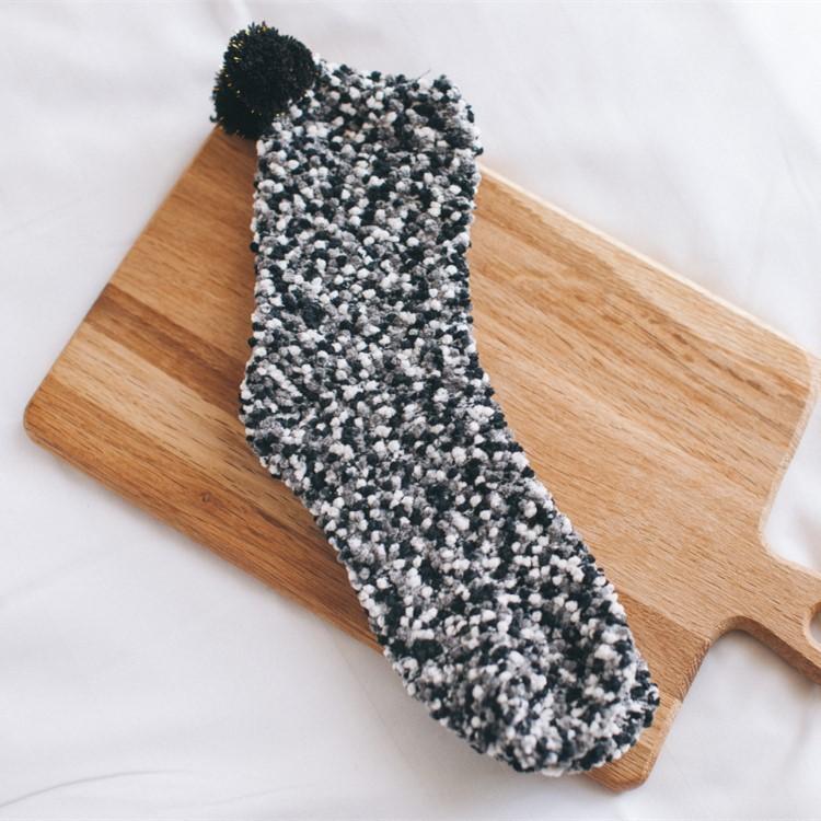BowLift | Pom Pom Cupcake Socks
