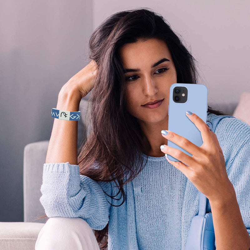 BowLift | Daily Bible Bracelet