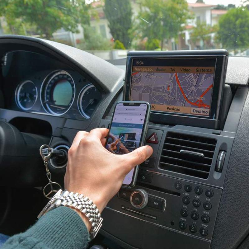 BowLift | Magnetic Car Air Vent Phone Holder