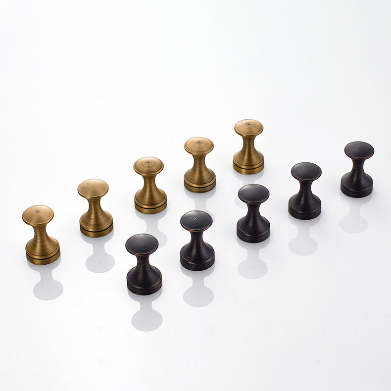 BowLift | 5-piece traditional bathroom accessory set brushed brass bathrobe hooks