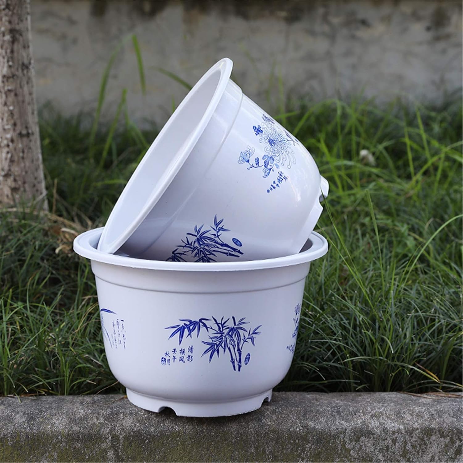 BowLift | Plastic flower pot with bamboo motif – Elegant planter for balcony and garden