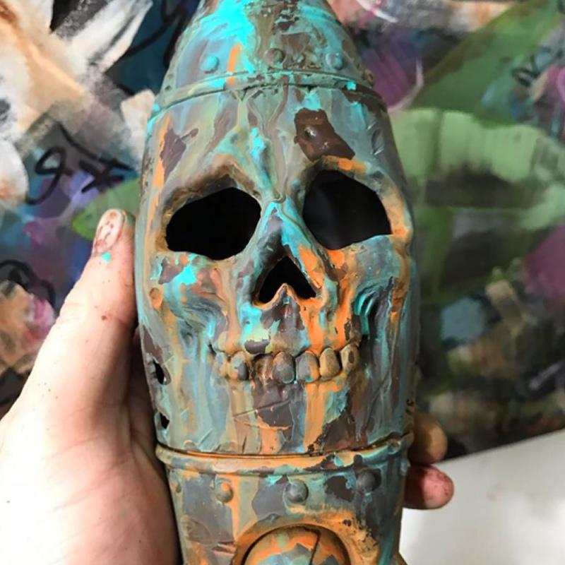 BowLift | Resin Skull Bomb Ornament