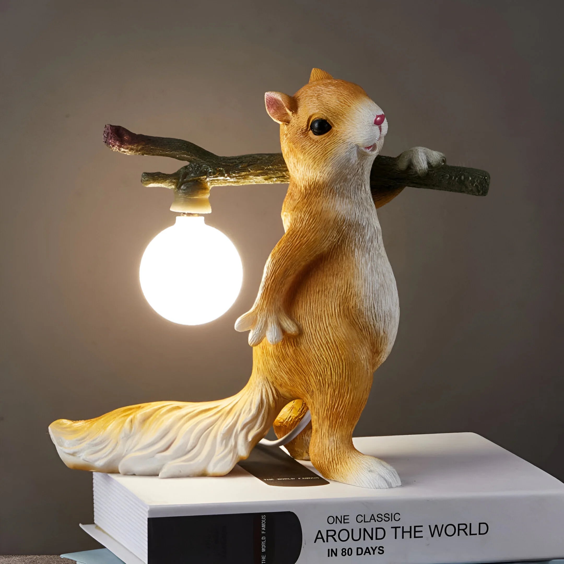 NutGlow – Charming Squirrel Table Lamp