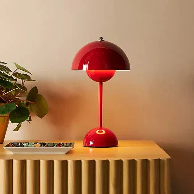 BowLift | Lunarglo | LED table lamp