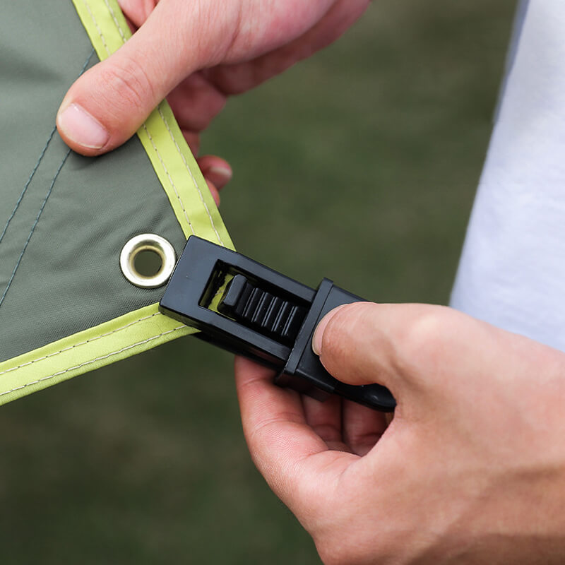 BowLift | Plastic clips for tent