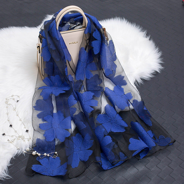 BowLift | Silk scarf with cut flowers hollow motif