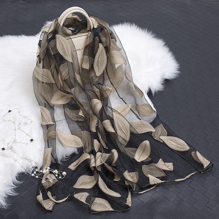 BowLift | Silk scarf with cut flowers hollow motif