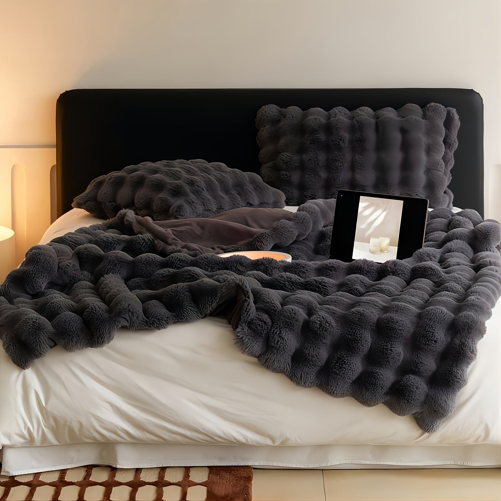 BowLift | Premium Fleece Blanket with Elegant Design
