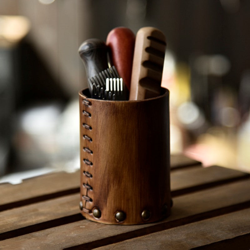 BowLift | Handcrafted Vegetable Tanned Leather Pen Holder Desktop Ornament